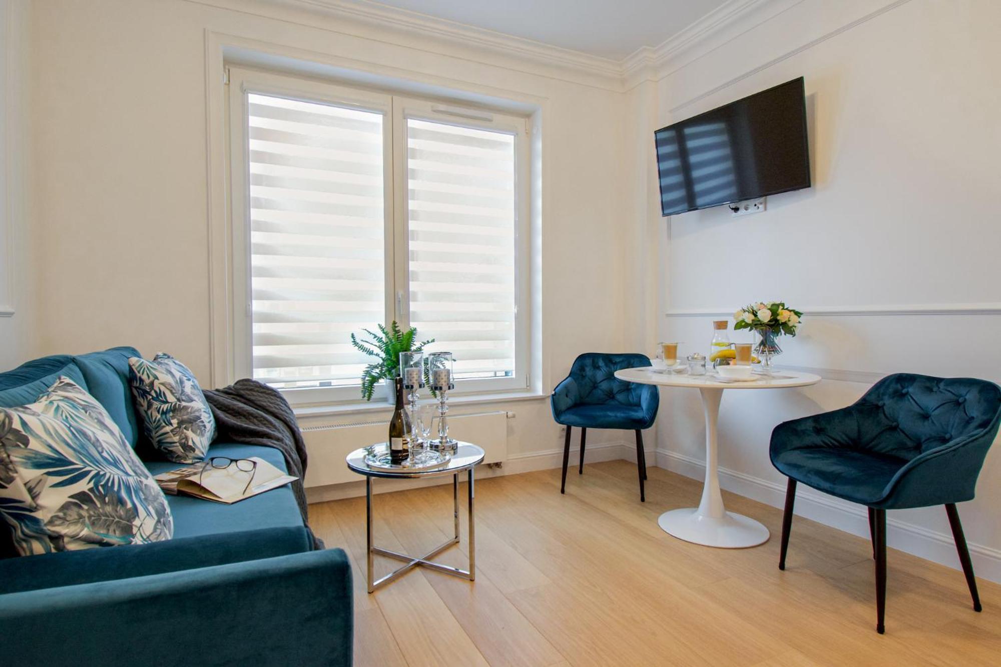 Seasons By Alluxe Boutique Apartment Warschau